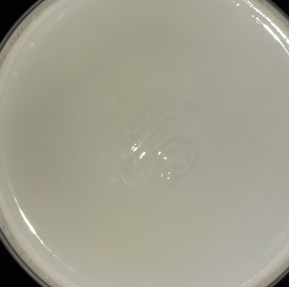 Two large Kitchen containers - Picture 2 of 6